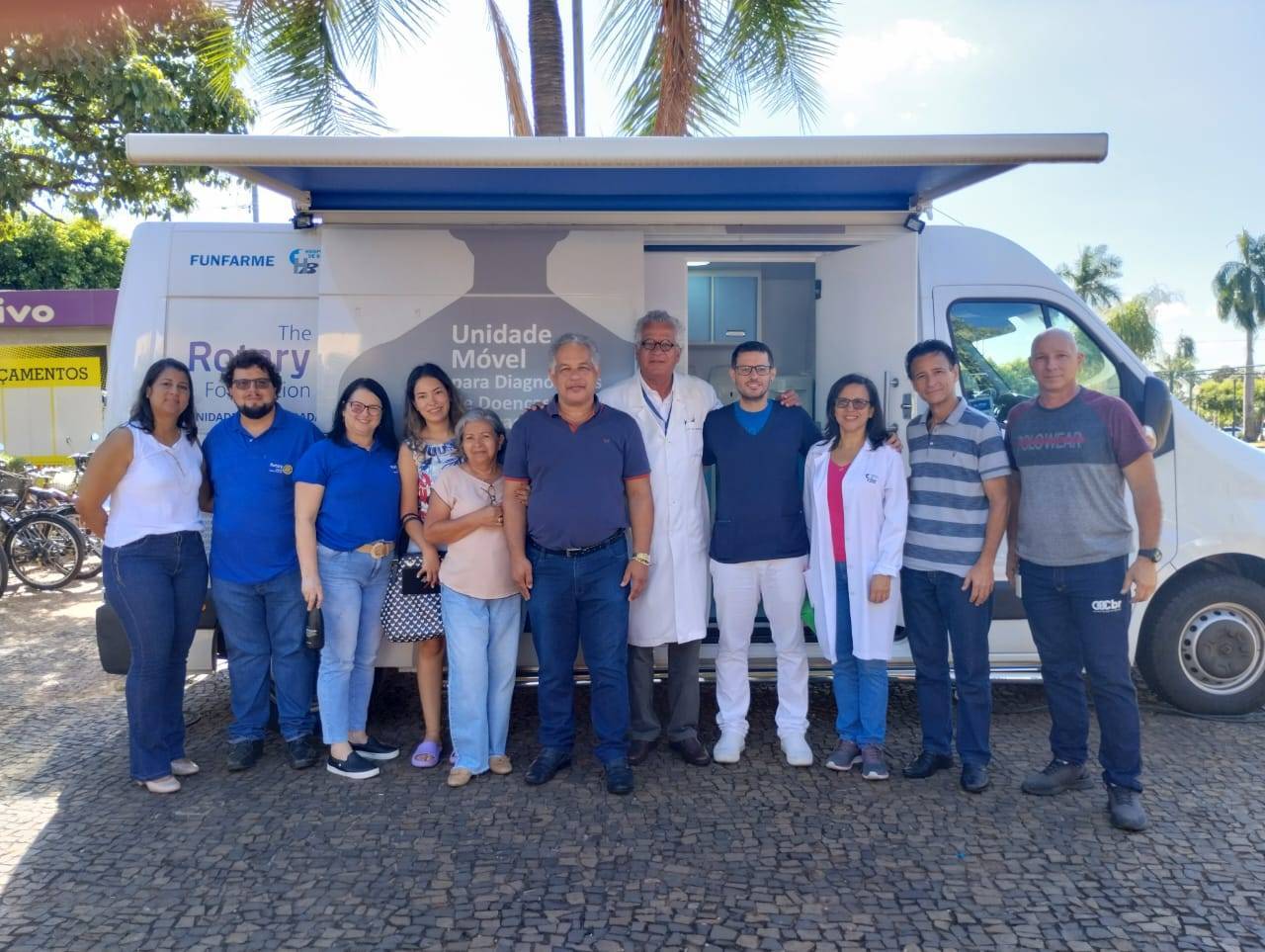 A Unidade Móvel de diagnóstico de câncer no fígado, adquirida através do Projeto de Subsídio Global em parceria com o Hospital das Clínicas de São José do Rio Preto, iniciou seus trabalhos itinerantes.
