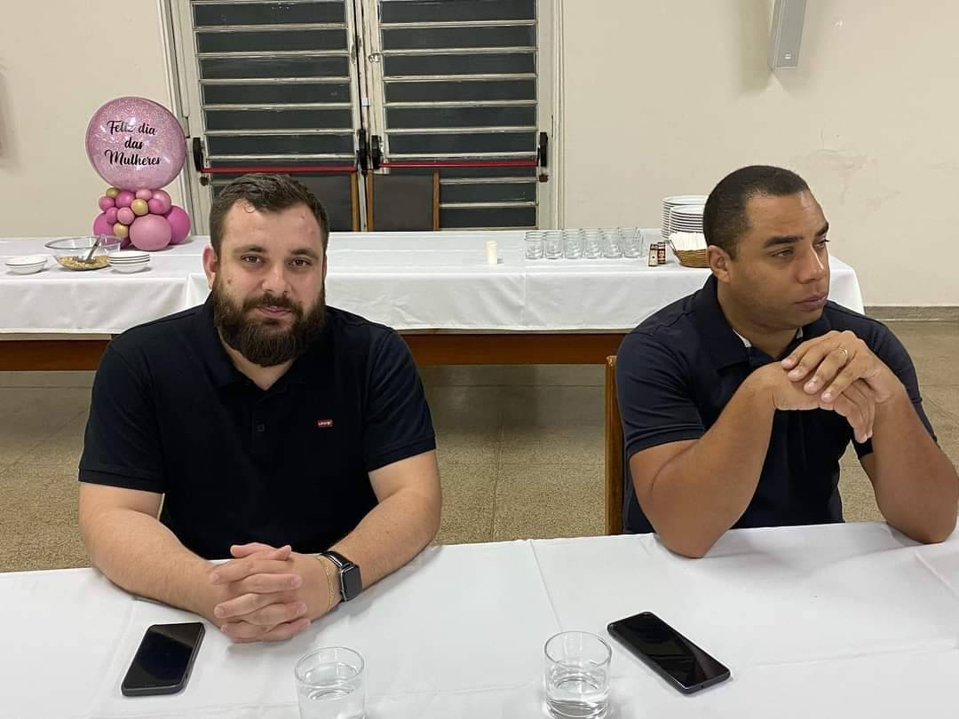 Reunião Ordinária dia 13/03/2023. Casal Presidente Emilia Soraia Salomão e José Ricardo tiveram o prazer de receber em nosso clube o Coronel Fabio Rogerio Candido, comandante do CPI 5
