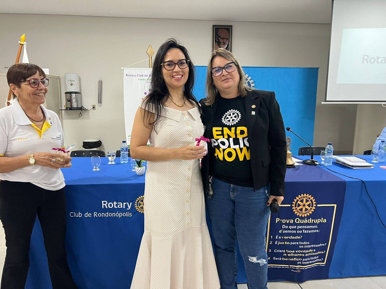 Reunião Festiva em Homenagem ao Dia Internacional da Mulher e Posse de Nova Associada.