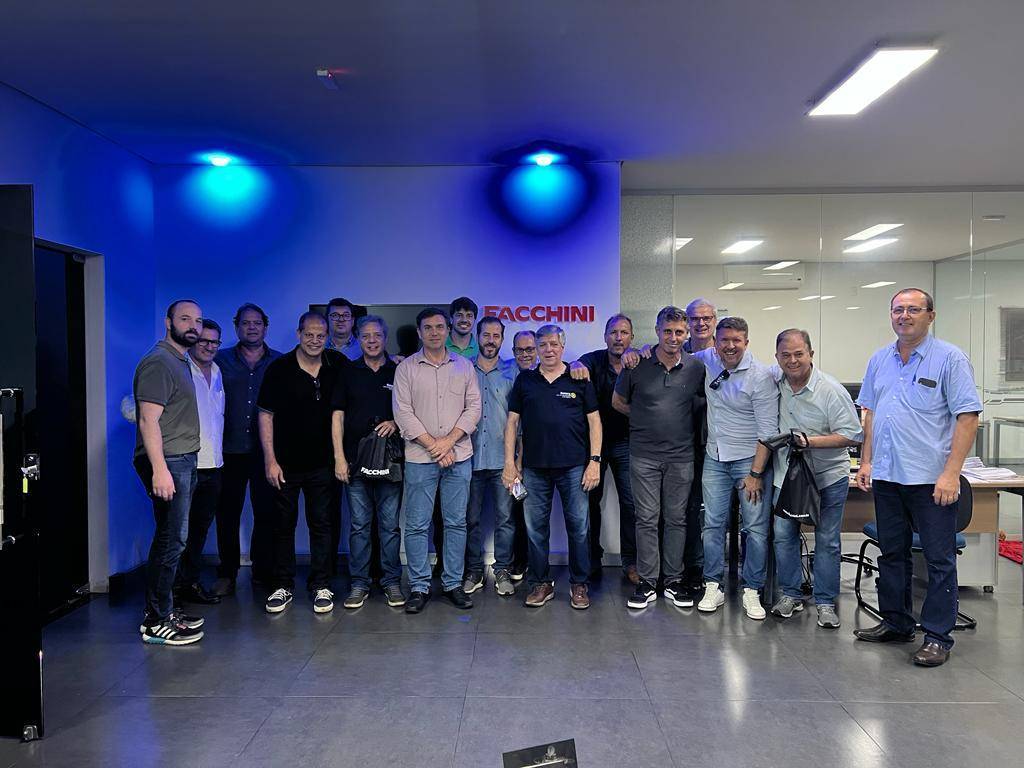 Rotary Club Oito de Agosto de Votuporanga visita Facchini em Cosmorama.