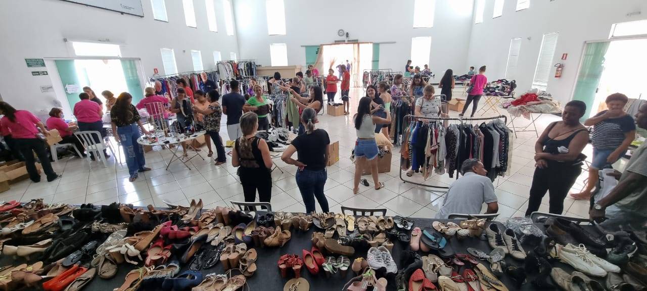 Bazar de roupas novas e semi-novas