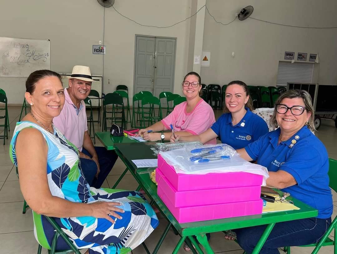 Rotary Club de Itápolis:  No mês que comemora-se o Dia Internacional da Mulher, a Associação Amigas do Peito presenteou mais de 270 mulheres com o exame de mamografia gratuito!