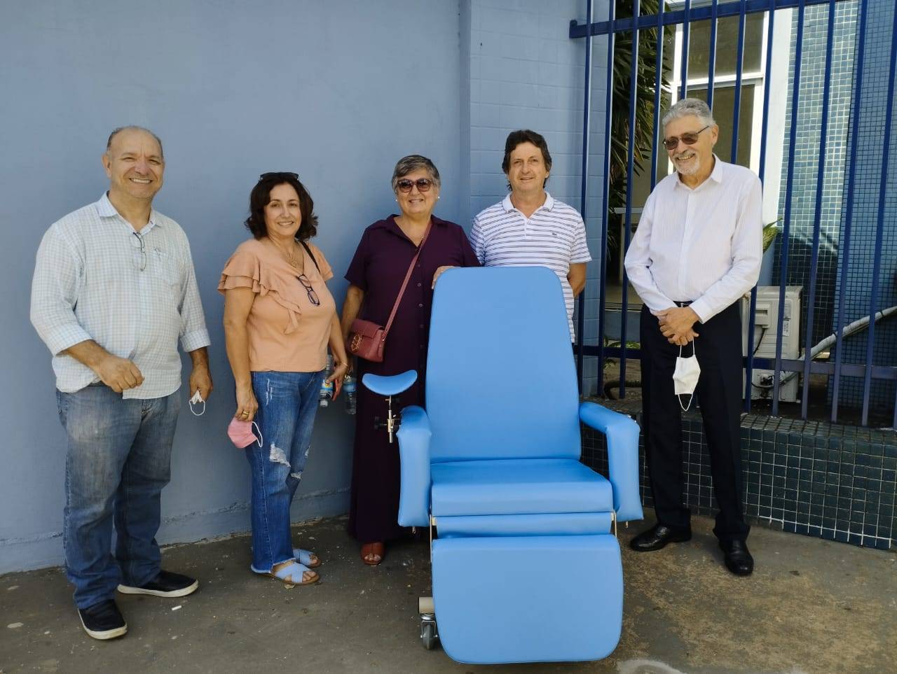 O Rotary Club de Araçatuba Bandeirantes, fez hoje a doação de uma Cadeira para Coleta e Aplicação ao CTO de Araçatuba - 23/03/2023