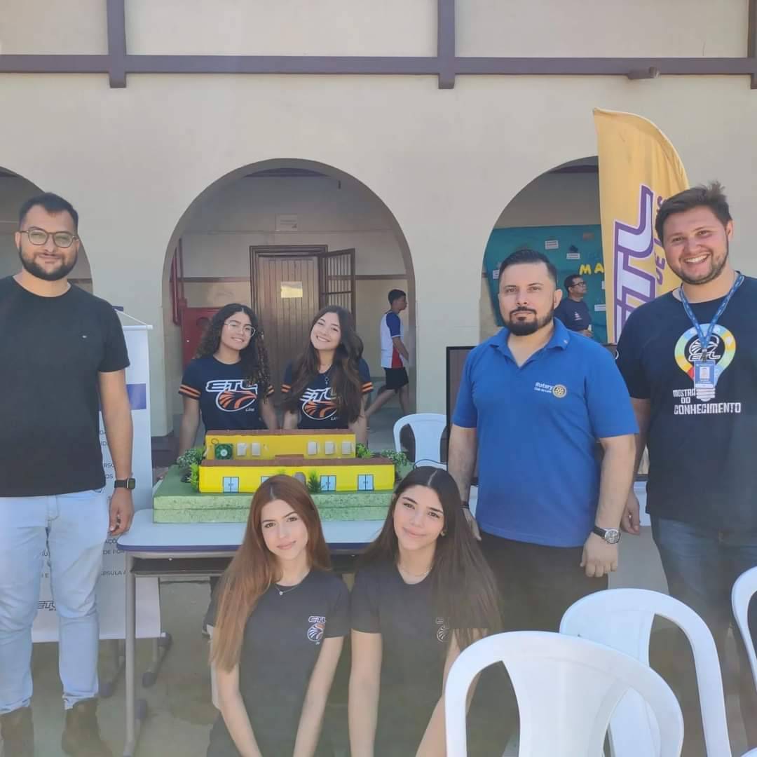 Rotary Club de Lins: - No dia mundial da água a Sabesp organizou um evento com diversas empresas e instituições parceiras.