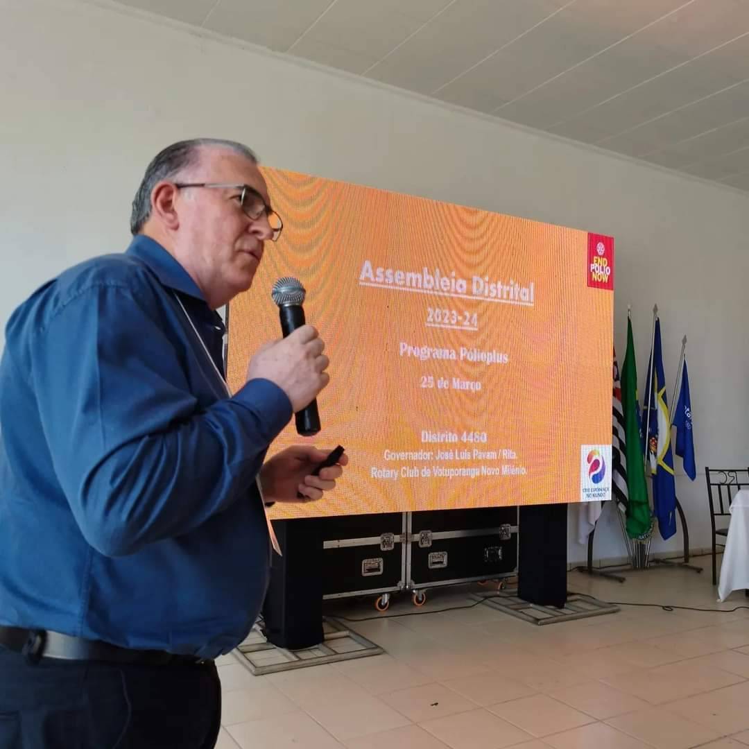 Dr. Gerlach, responsável distrital pela Sub-Comissão Pólio Plus realizou palestra sobre a campanha de imunização e erradicação da Poliomielite.