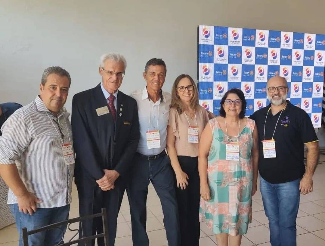 Rotary Club de São José do rio Preto Jardins: Representetando o Jardins na data de hoje em Votuporanga, no treinamento de presidentes e governadores assistentes, nosso Presidente eleito 23/24 Marcos Bassi