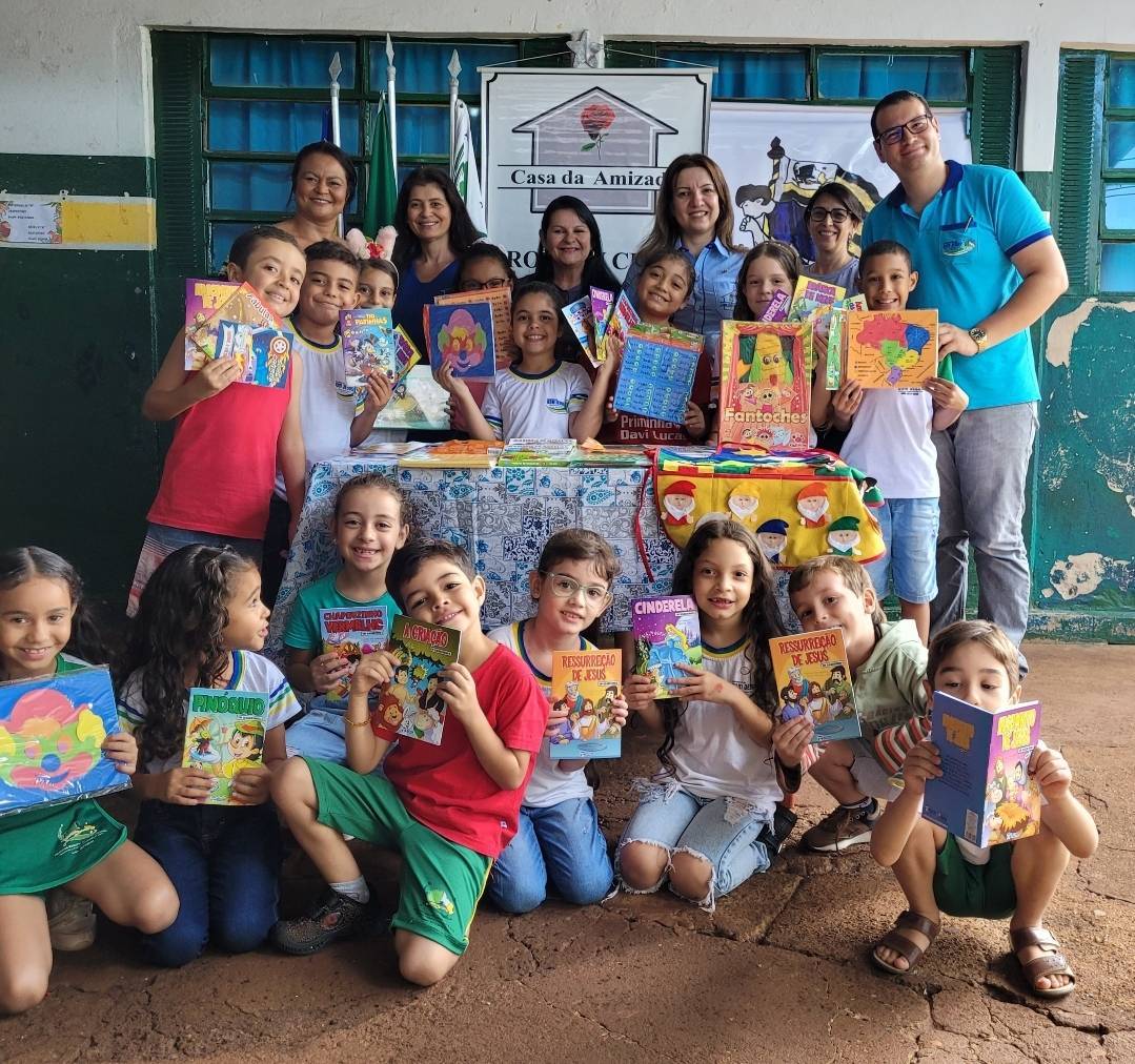 PROJETO DISTRITAL: BRINCANDO E APRENDENDO 