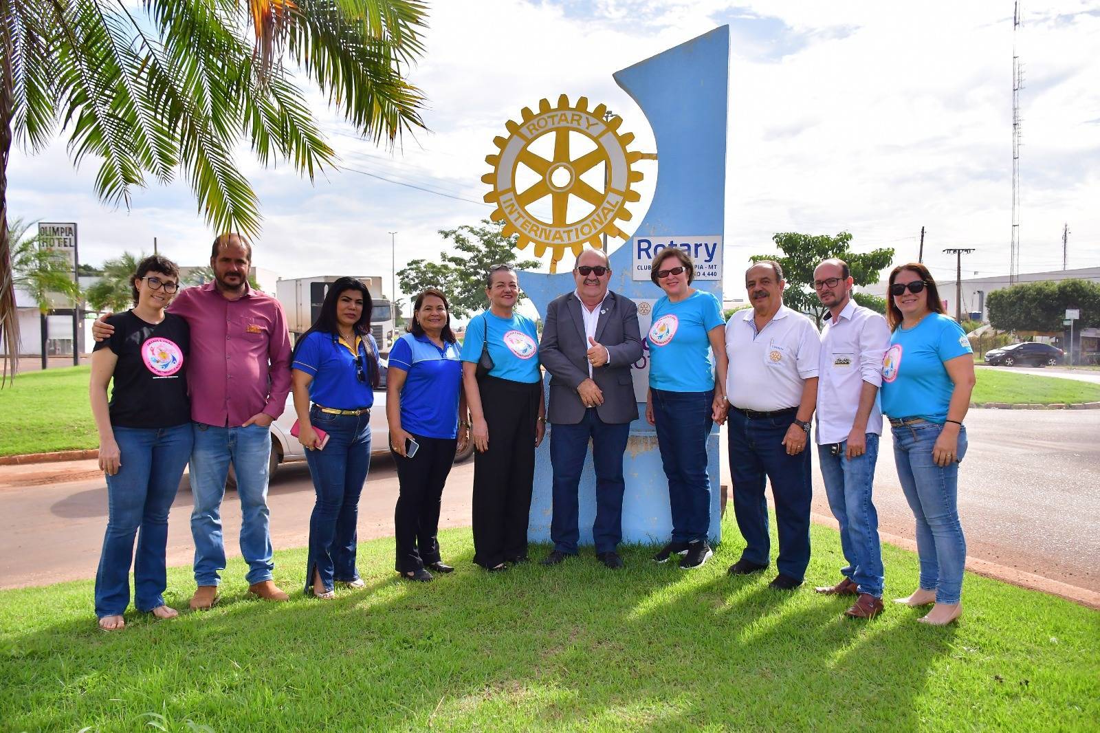 Governador Distrital Visita o Rotary Club de Nova Olímpia