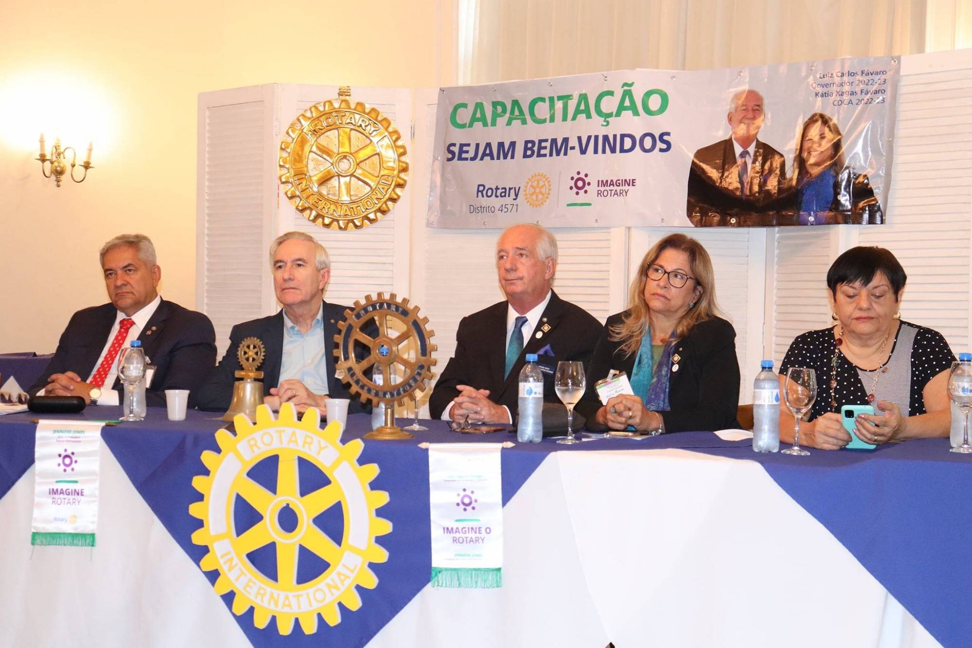 GATS - SEMINÁRIO DE TREINAMENTO DOS GOVERNADORES ASSISTENTES E SEMINÁRIO DE CAPACITAÇÃO DA EQUIPE DISTRITAL 2022-23 - GD LUIZ CARLOS FÁVARO E CDCA KÁTIA XAGAS FAVÁRO