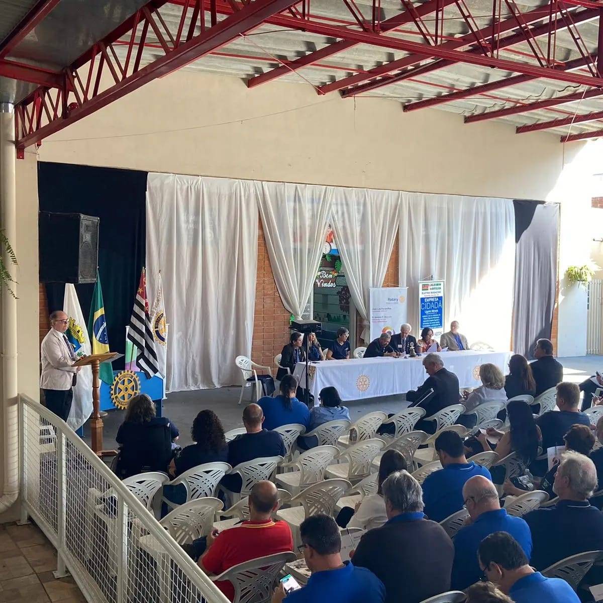 Na Gestão 2022-23, o Desenvolvimento de Rotary - DR (antigamente chamado de Desenvolvimento do Quadro Associativo - DQA) teve a presença do Gov. Cavichia na frente da pasta no Distrito 4480.