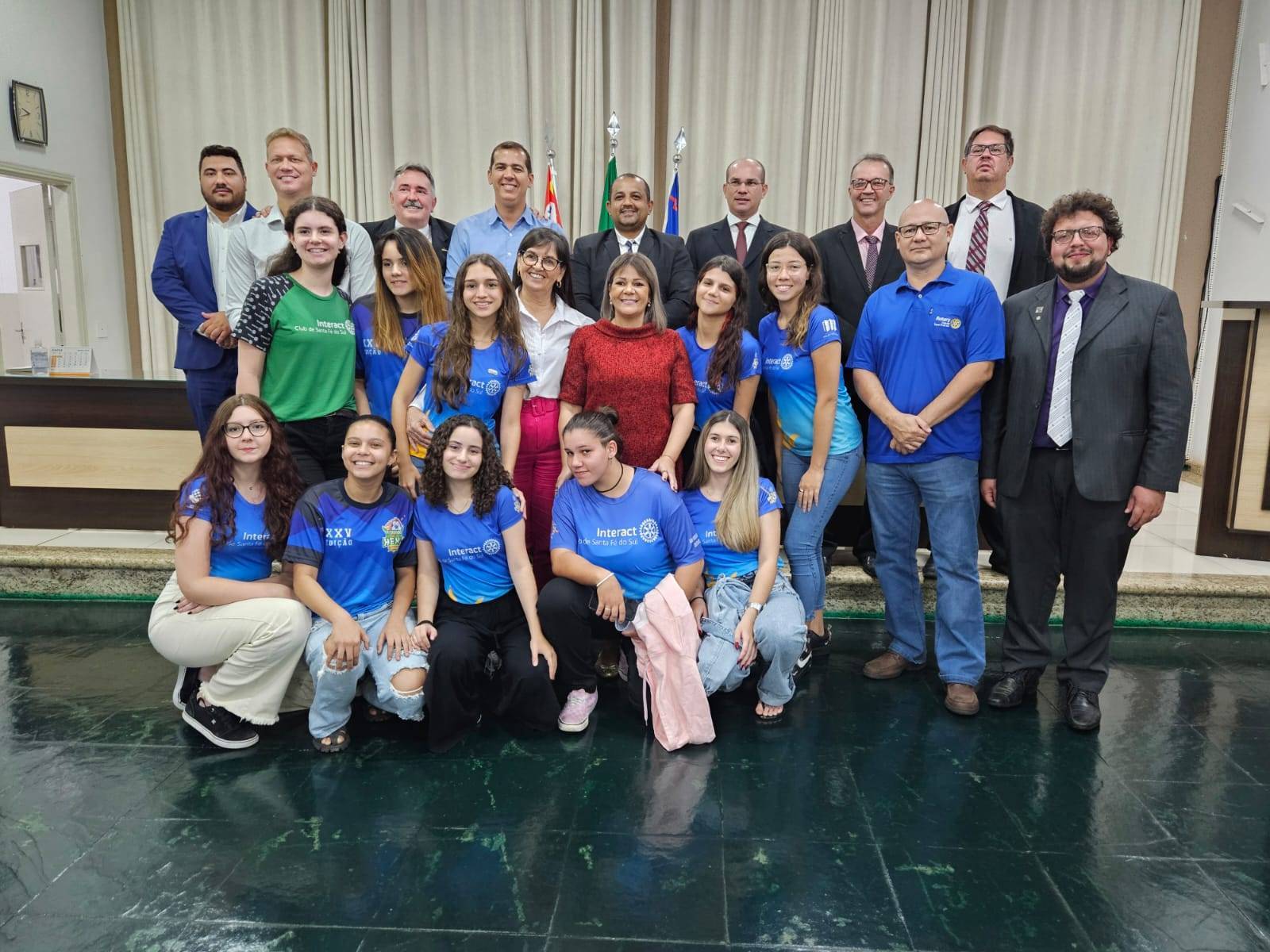 O Interact Club de Santa Fé do Sul recebeu Moção de Aplausos na Câmara Municipal da cidade. 