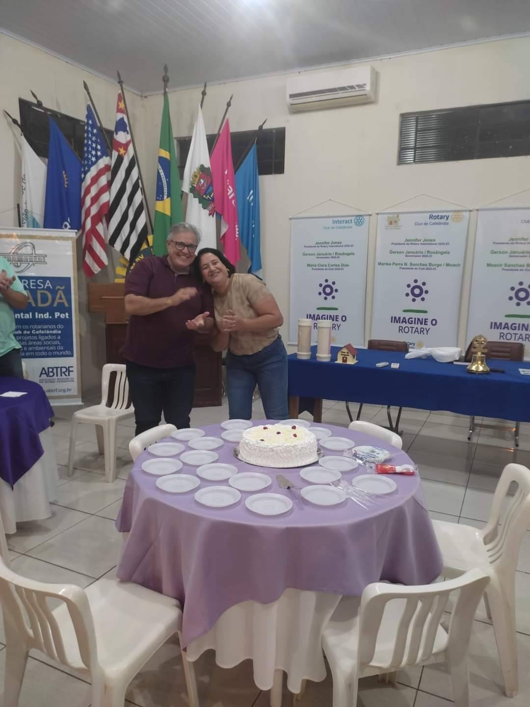 Na noite de ontem (26/04) aconteceu mais uma reunião festiva do Rotary Club de Cafelândia presidida pela companheira Maria de Lourdes e demais companheiros.