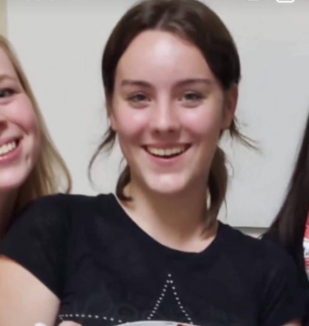 Hoje quem está comemorando mais uma primavera é a nossa querida francesa Molly, que está realizando seu intercâmbio na cidade de Tanabi.