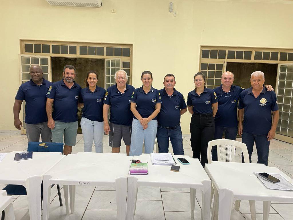 Na reunião realizada no dia 5 de maio, o Rotary Club de Guaiçara empossa sua mais nova associada: Luana