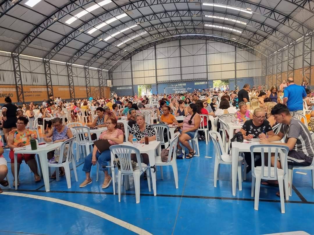 O Rotary Club de Lins realizou, neste sábado,  06/05, seu tradicional Show de Prêmios, com mais de 700 participantes, para arrecadar fundos a serem destinados à Fundação Rotária e outros projetos sociais