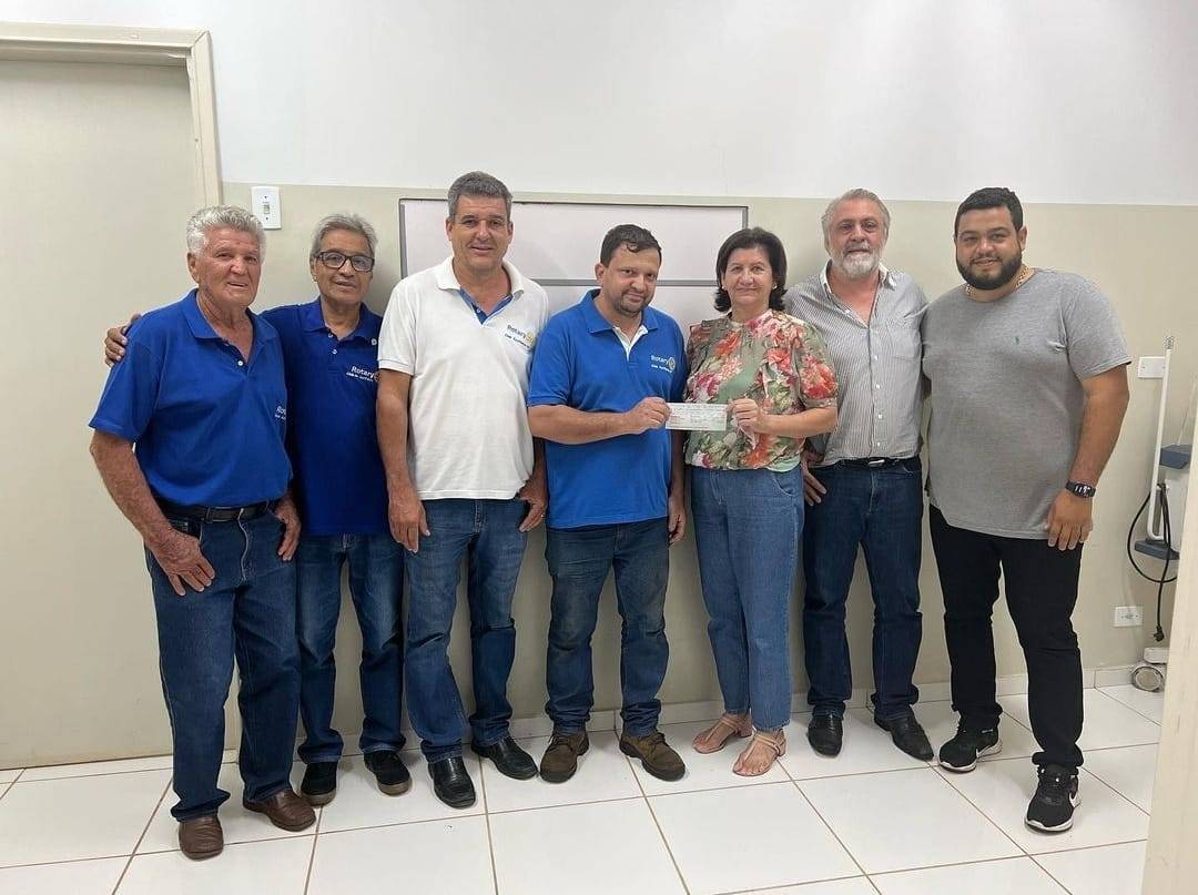 Rotary Club de Auriflama faz doação para a Santa Casa