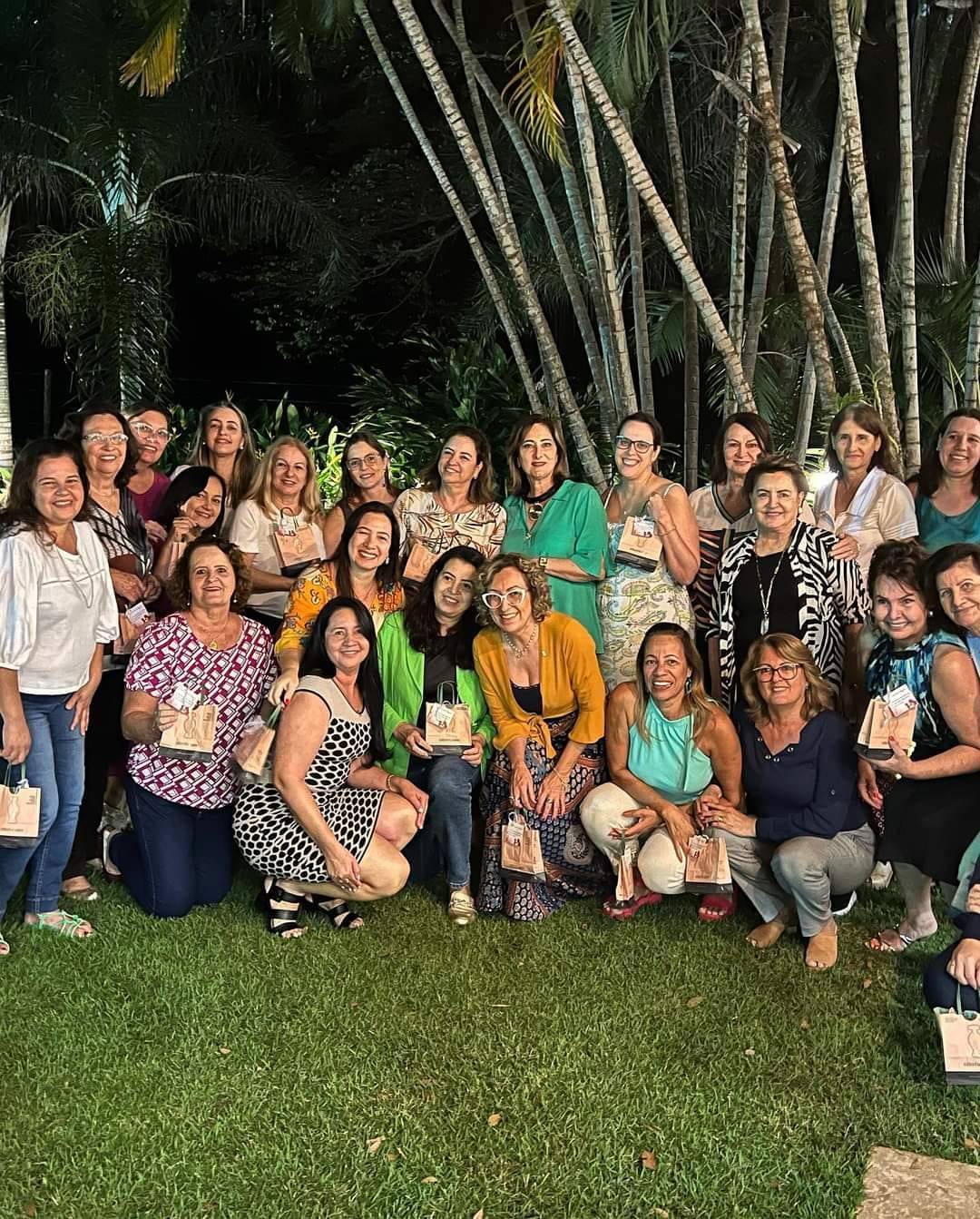 Auriflama realiza restiva em comemoração ao Dia das Mães