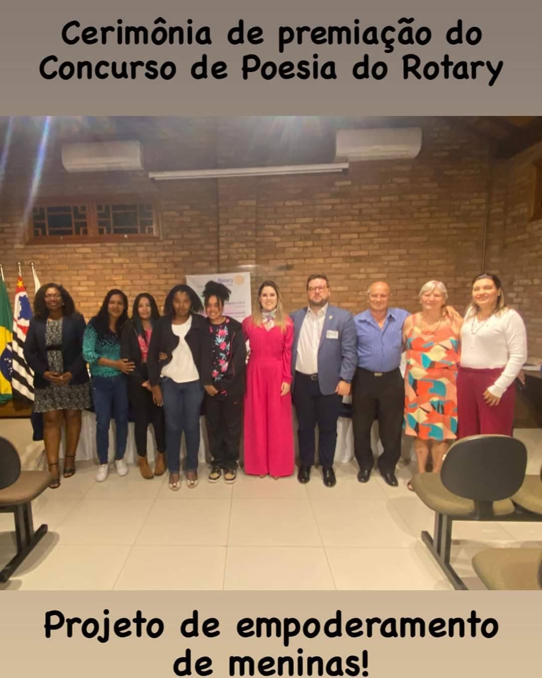 Bariri realiza Concurso de Poesia