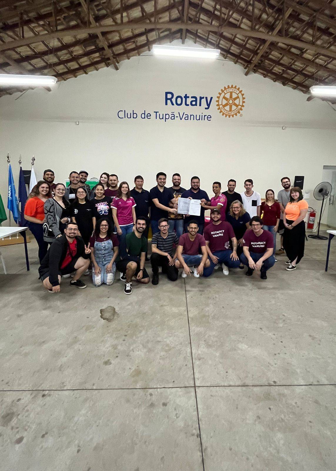 LEI MUNICIPAL DO ROTARACT ASSINADA 