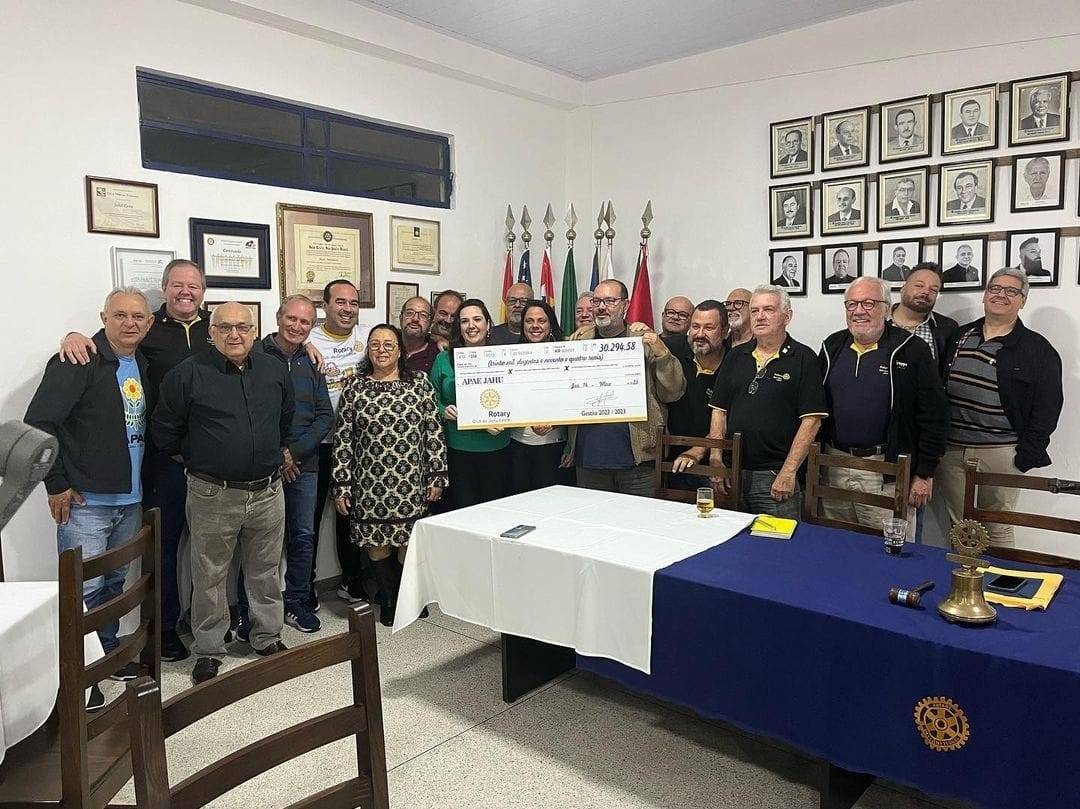 Prestação de contas da ChopPicanha 2023 em Reunião pelo Rotary Club de Jahu Leste.