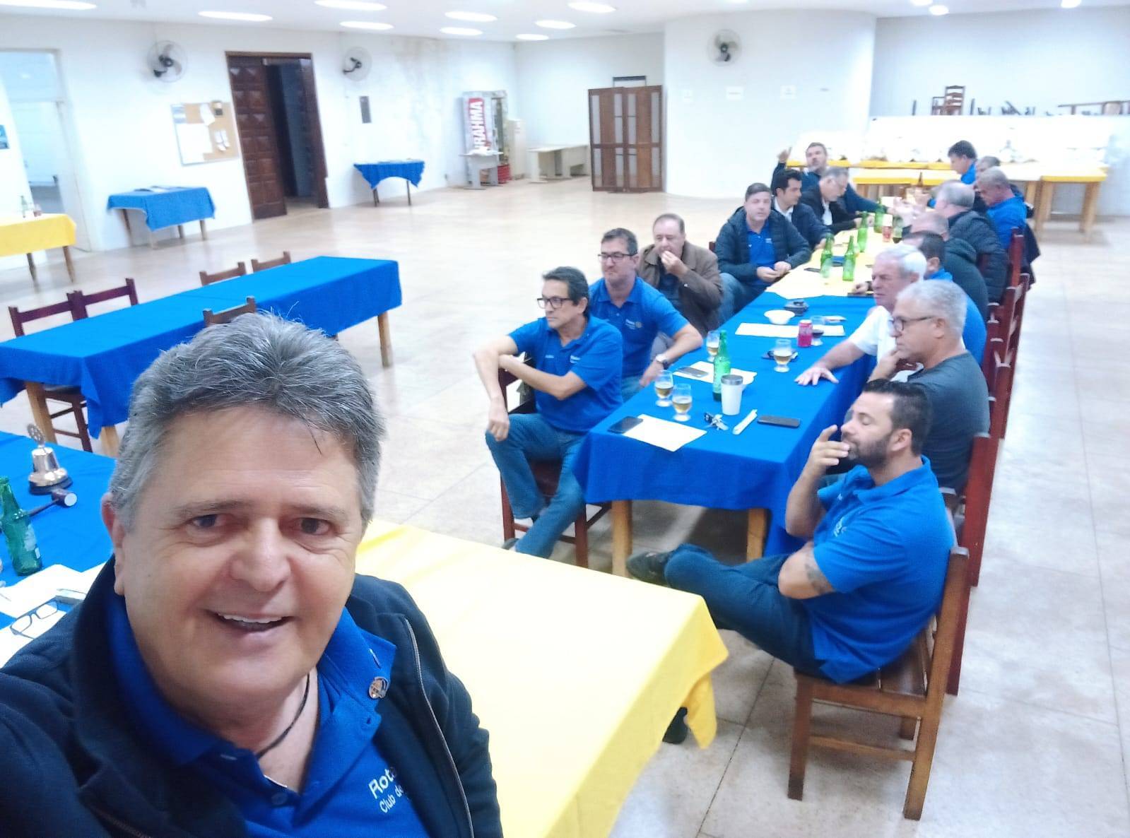 Reunião do Rotary Club de Jahu Centro para detalhes da feijoada no domingo, dia 21.