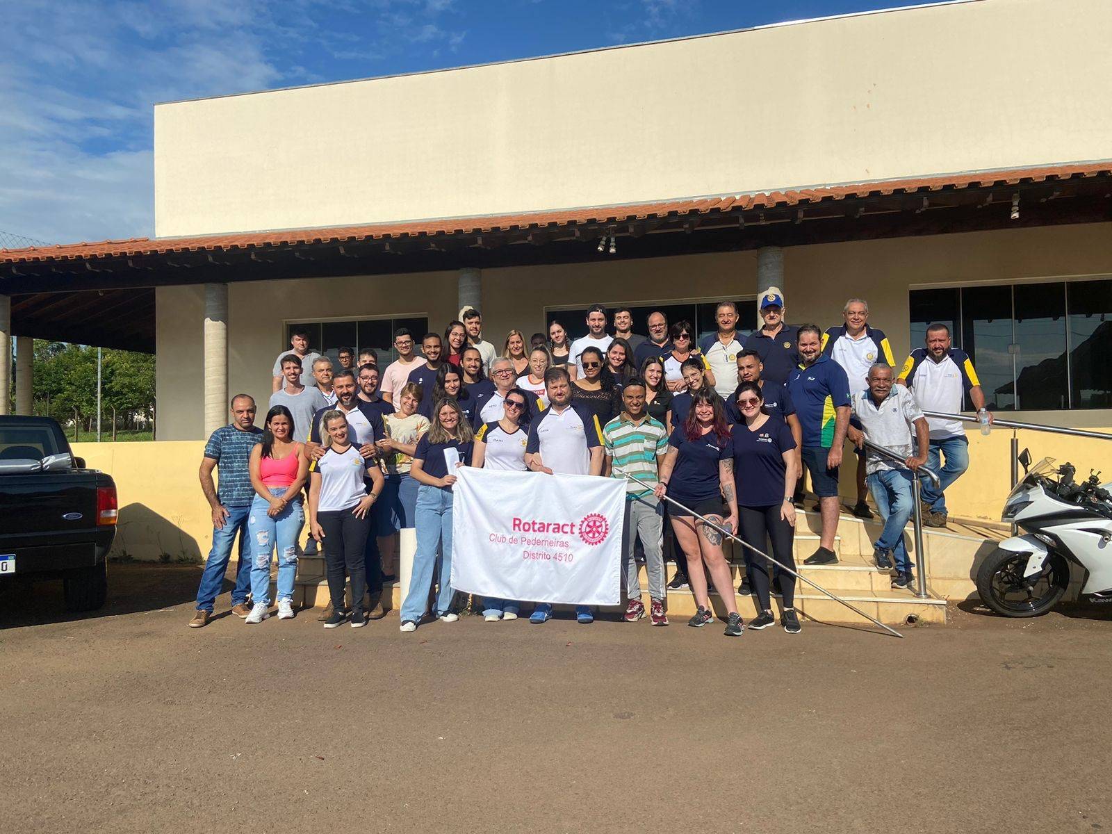 Associados e colaboradores do projeto "Natal Sem Fome".