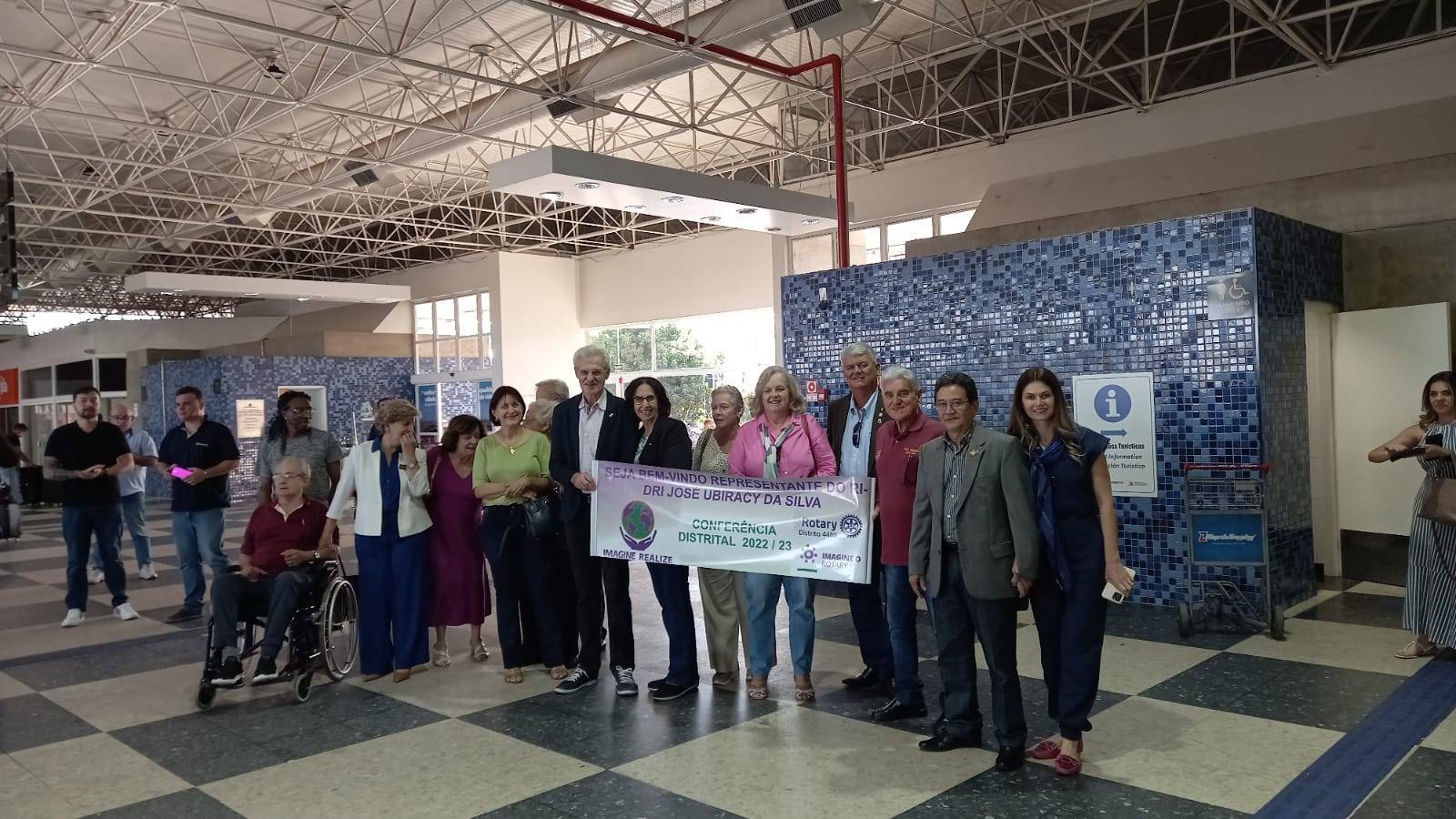 Recepção de ex-diretor de Rotary em Conferência Distrital.