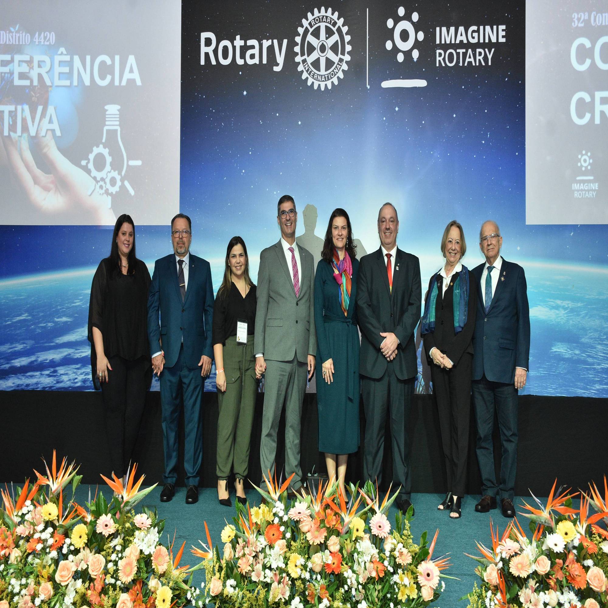 Foto reúne Governadores do Rotary Distrito 4420 dos anos: 2022/2023, 2023/2024, 2024/2025, 2025/2026
