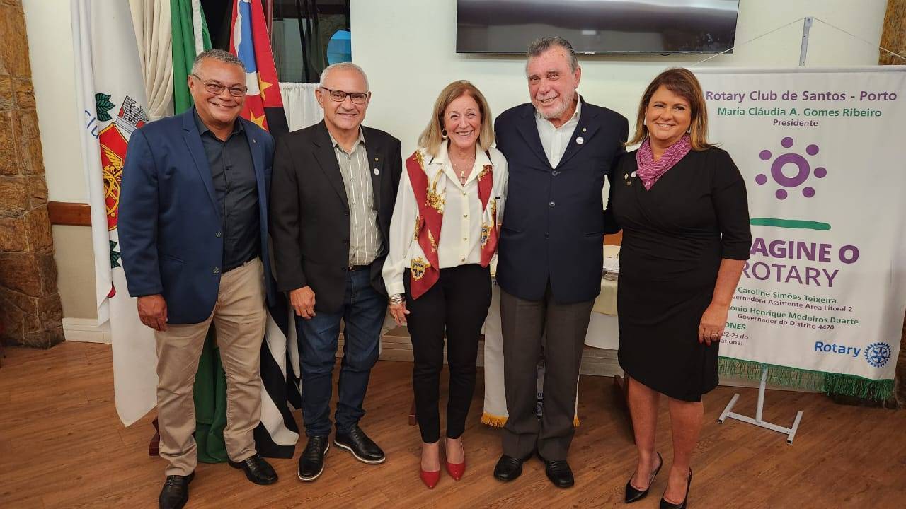 Entrega do Prêmio Mérito Profissional e a posse de novos associados foram os destaques da noite