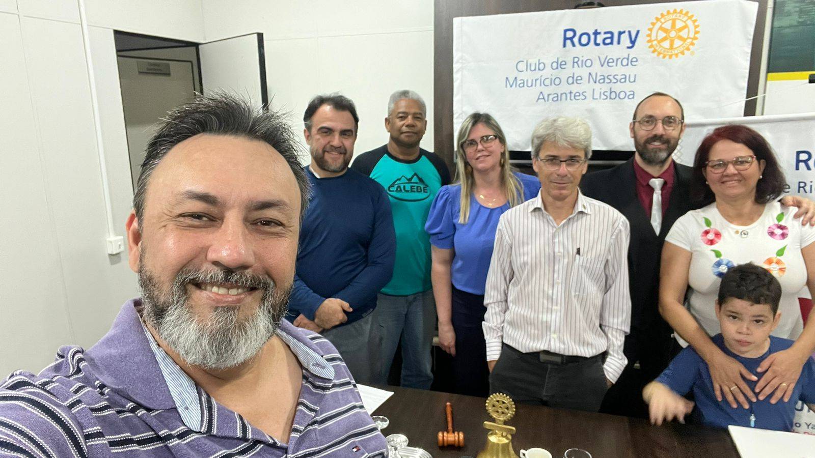 Na noite desta segunda-feira, dia 26, os membros do Rotary Club - Mauricio de Nassau Arantes Lisboa, reuniram-se na sede da CDL Rio Verde para realizar a segunda reunião ordinária do Clube da Gestão 2023-24.