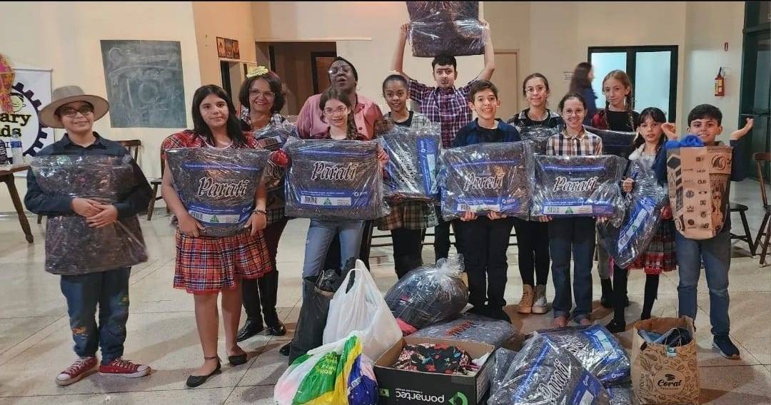 Rotary Kids de São José do Rio Preto Jardins Faz Entrega de Cobertores