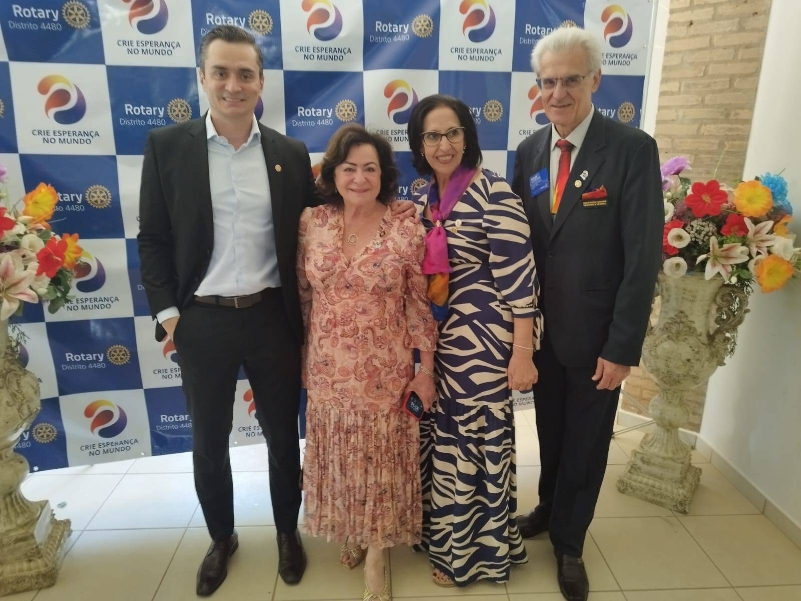 Colégio de Governadores Prestigia Posse Do Governador Distrital