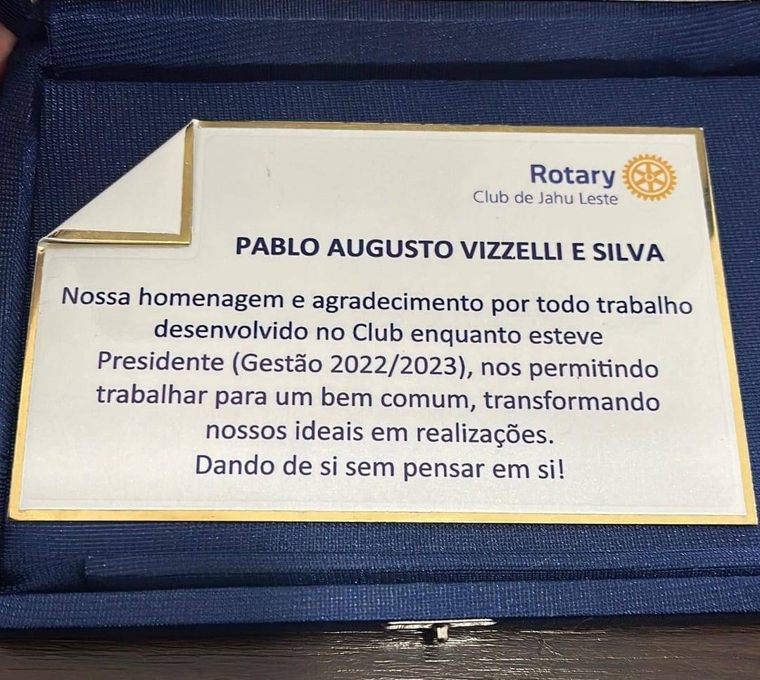 Rotary Club de Jahu Leste Faz Homenagem ao Presidente Gestão 2022-23