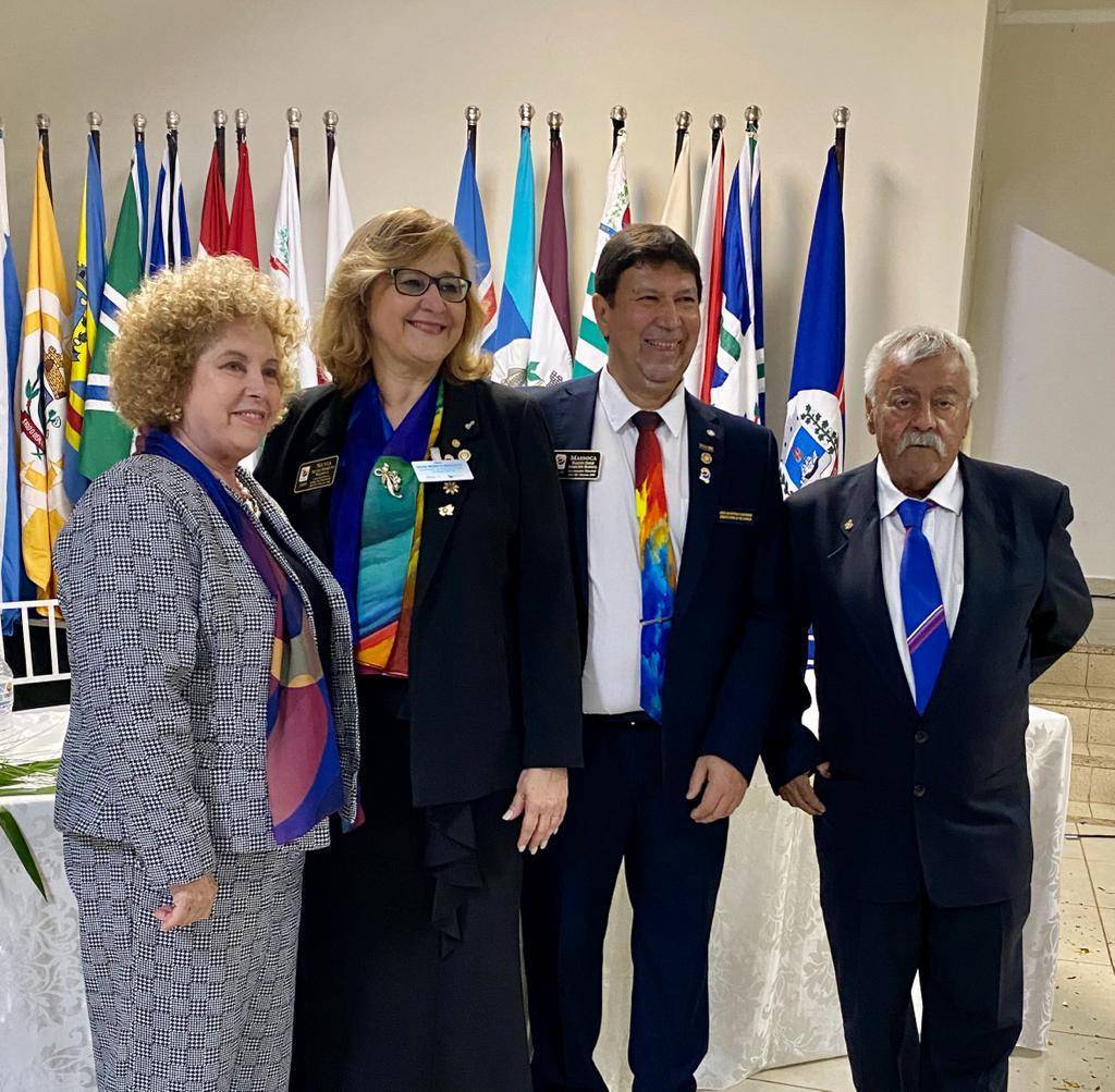 Governador Wagner Osmar Aparecido Massoca do Distrito 4510 e a Presidente do RC de Marília Pioneiro Áurea Aparecida Di Manno