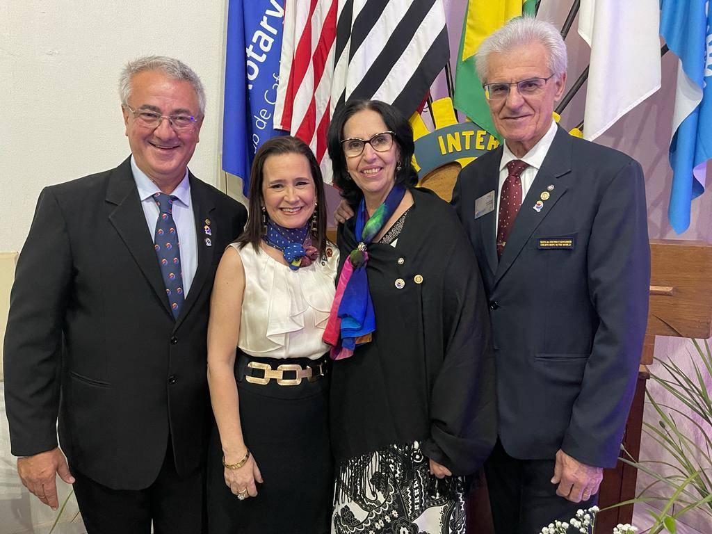 Rotary Club de Cafelândia Empossa Novo Casal Presidente