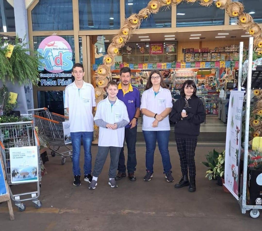 Sucesso na Arrecadação de itens de cozinha pelo Interact Club de Bariri.