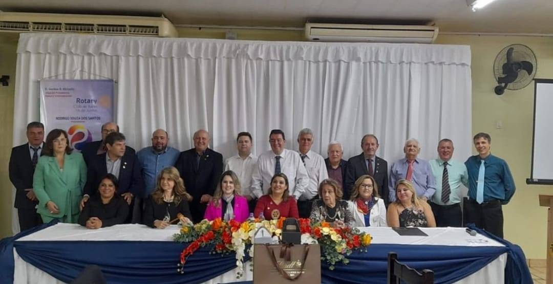 Noite de Transmissão de cargo no Rotary de Bariri.