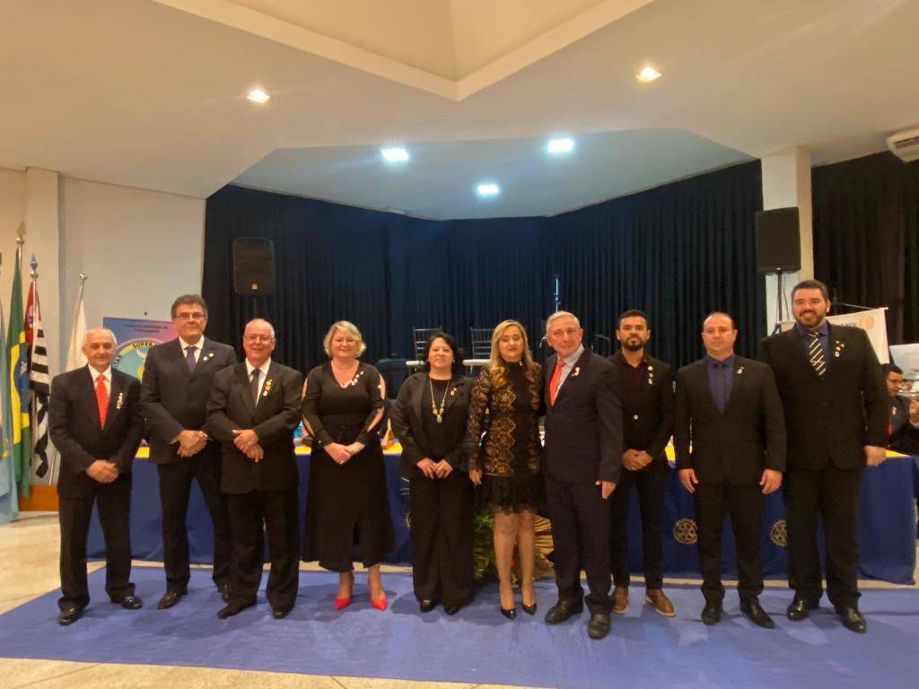 ROTARY CLUB DE TRÊS LAGOAS EMPOSSA NOVO PRESIDENTE E SEU CONSELHO DIRETOR - GESTÃO 2023/24