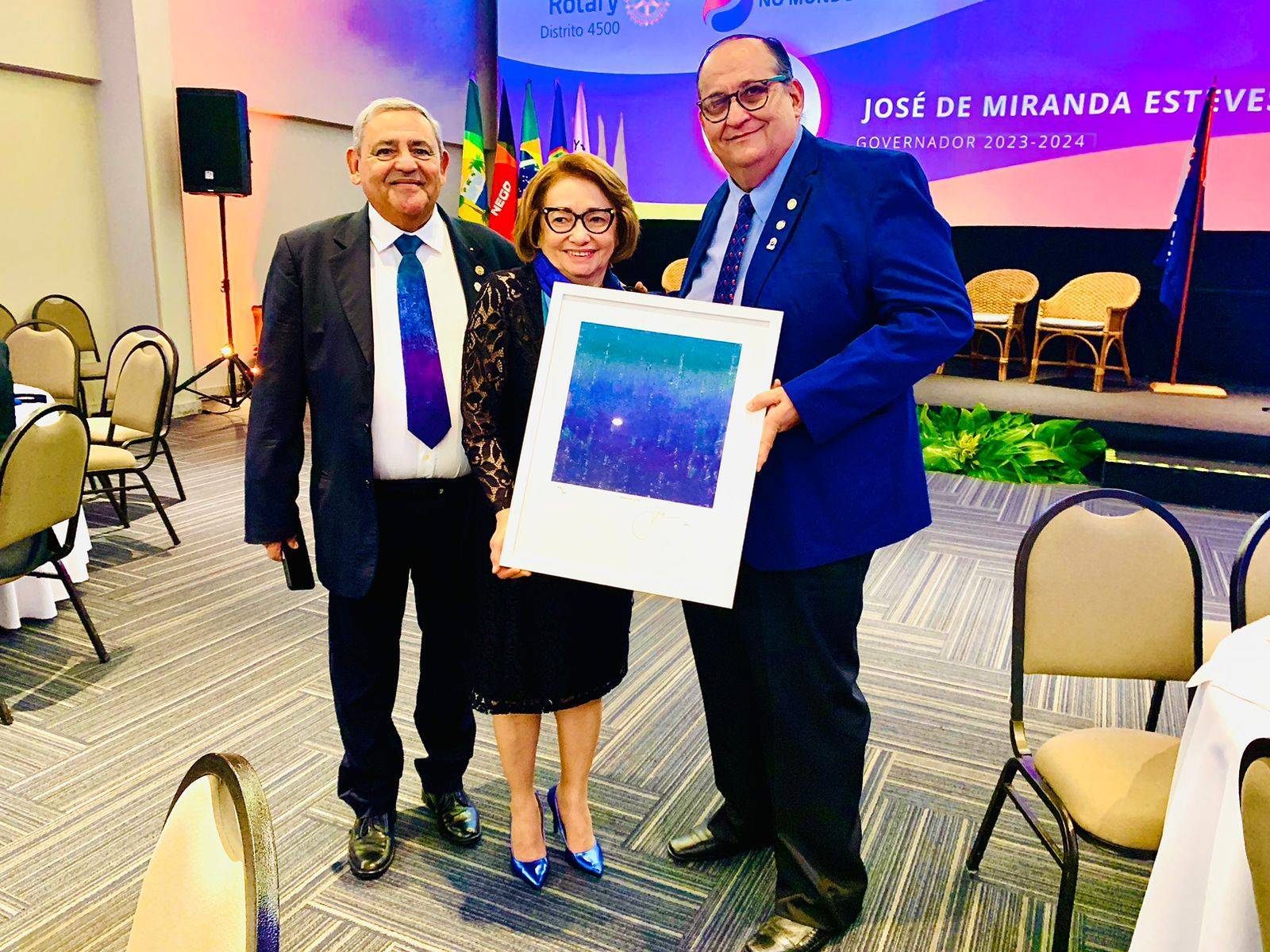 1º LUGAR: Tela “Imagine o sonho de alguém”, feita pelo artista Darren Jones, sorteada para o companheiro João Sávio, RC Cabo de Santo Agostinho