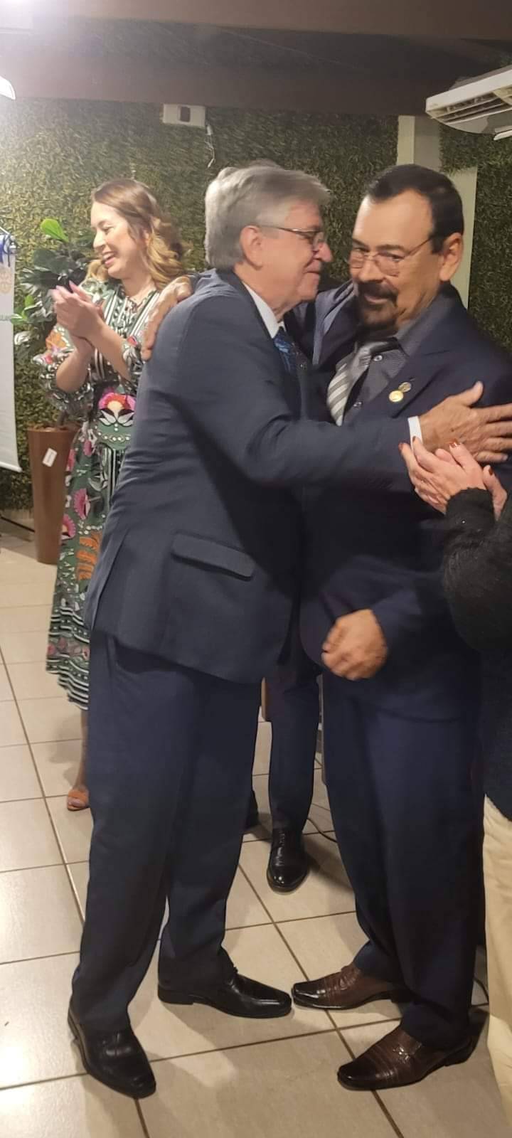 Companheiro do Rotary Club de Lins recebe o Prêmio Paul Harris