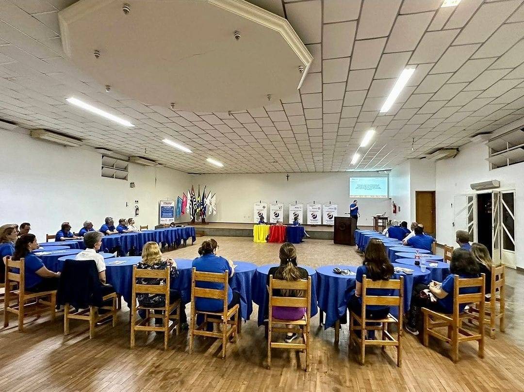 Rotary Club de Itápolis Realiza Noite de Companheirismo