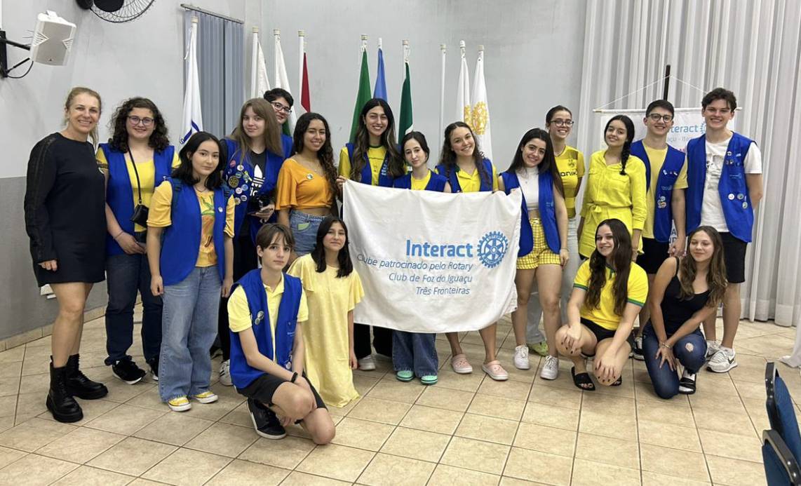 A segunda reunião ordinária da gestão 2023-24 ocorreu no dia 22 de julho de 2023, tendo também nosso projeto mensal de Imagem Pública pela primeira vez nesse ano rotário, o “Colorindo os Meses” que foi no tema Julho Amarelo, conscientizando sobre as hepatites virais.