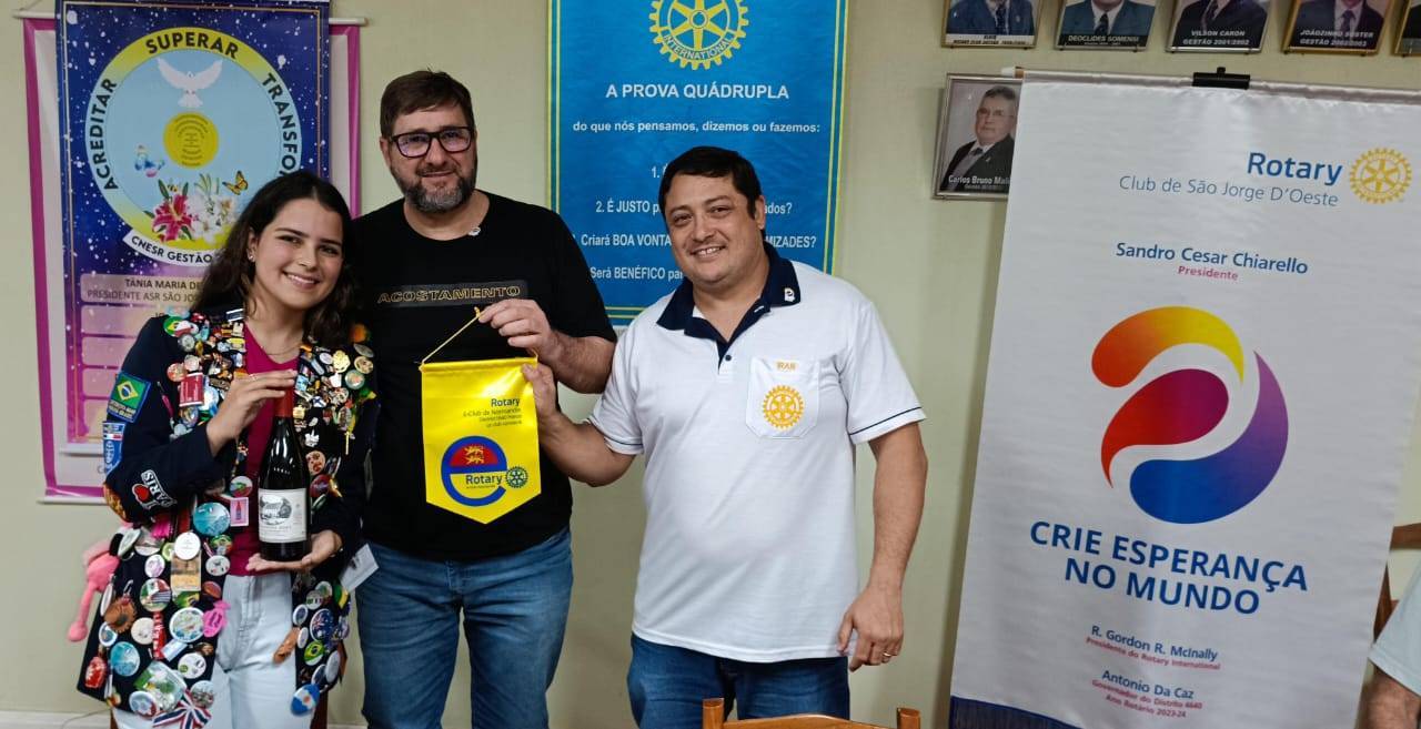 Intercambista Gabriela, Presidente Sandro, Resp. Intercâmbio no Club Iran Guedes.