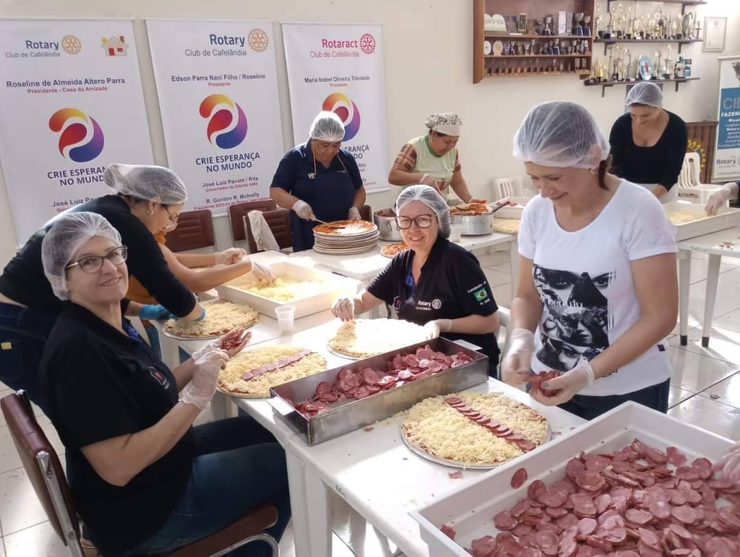 Pizza do Rotary Club de Cafelândia 