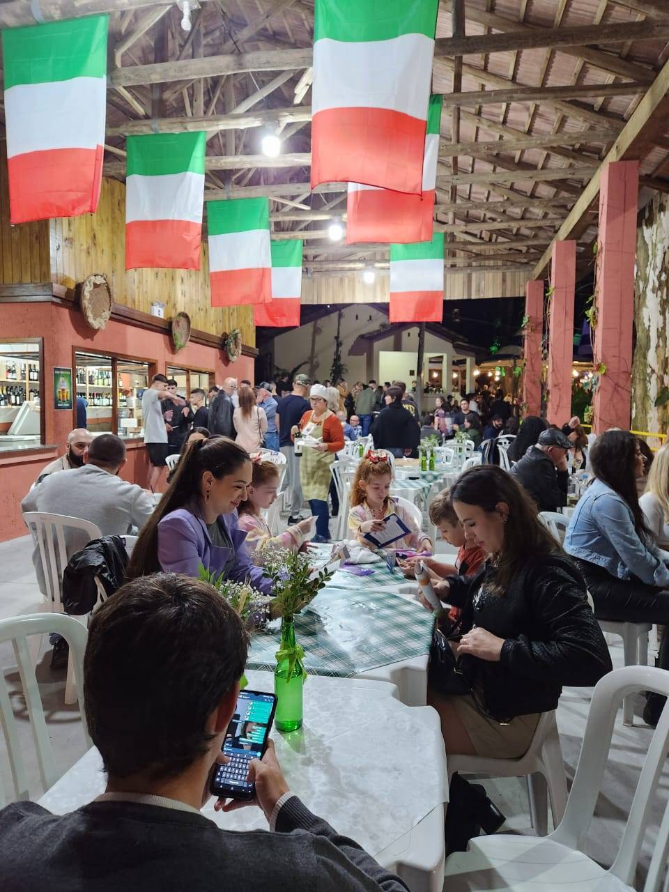 Espaço do RC de Urussanga na Festa do Vinho.