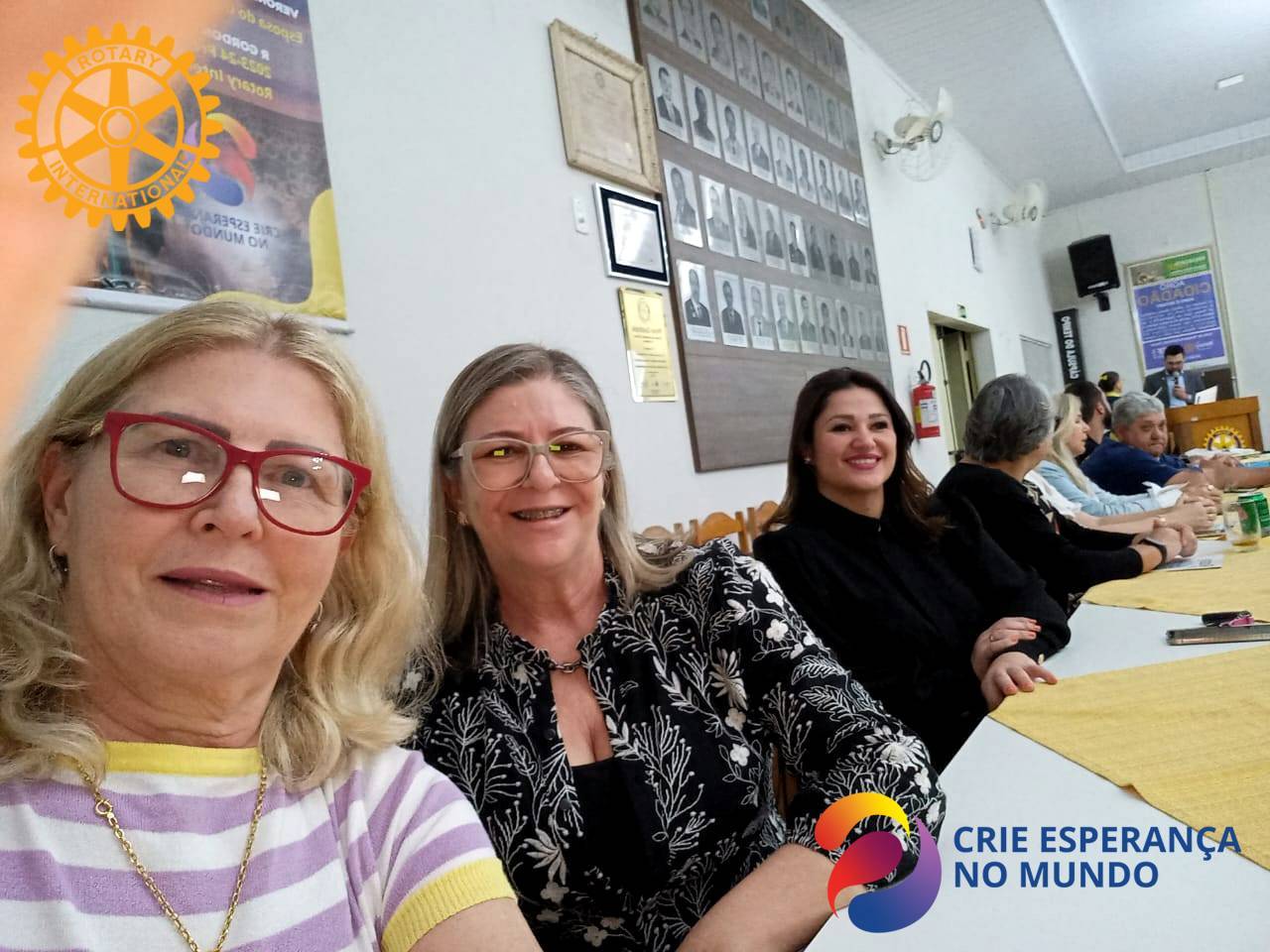 REUNIÃO DAS SENHORAS DE ROTARIANOS - IVAIPORÃ