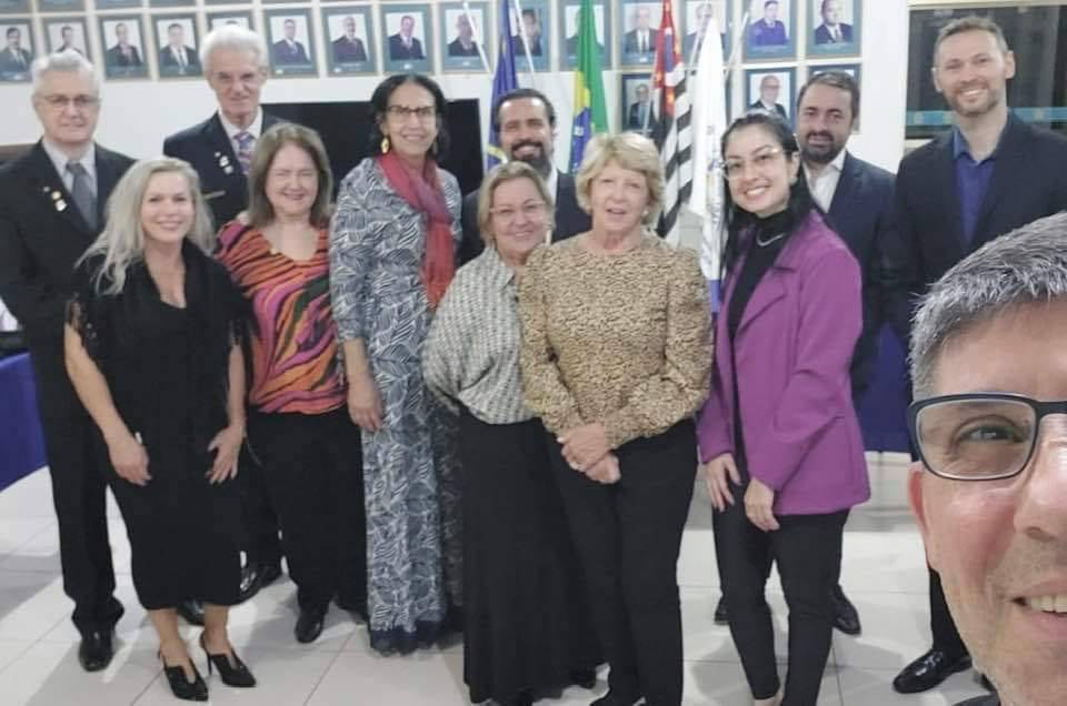 Rotary Club de Votuporanga Novo Milênio empossa nova companheira 
