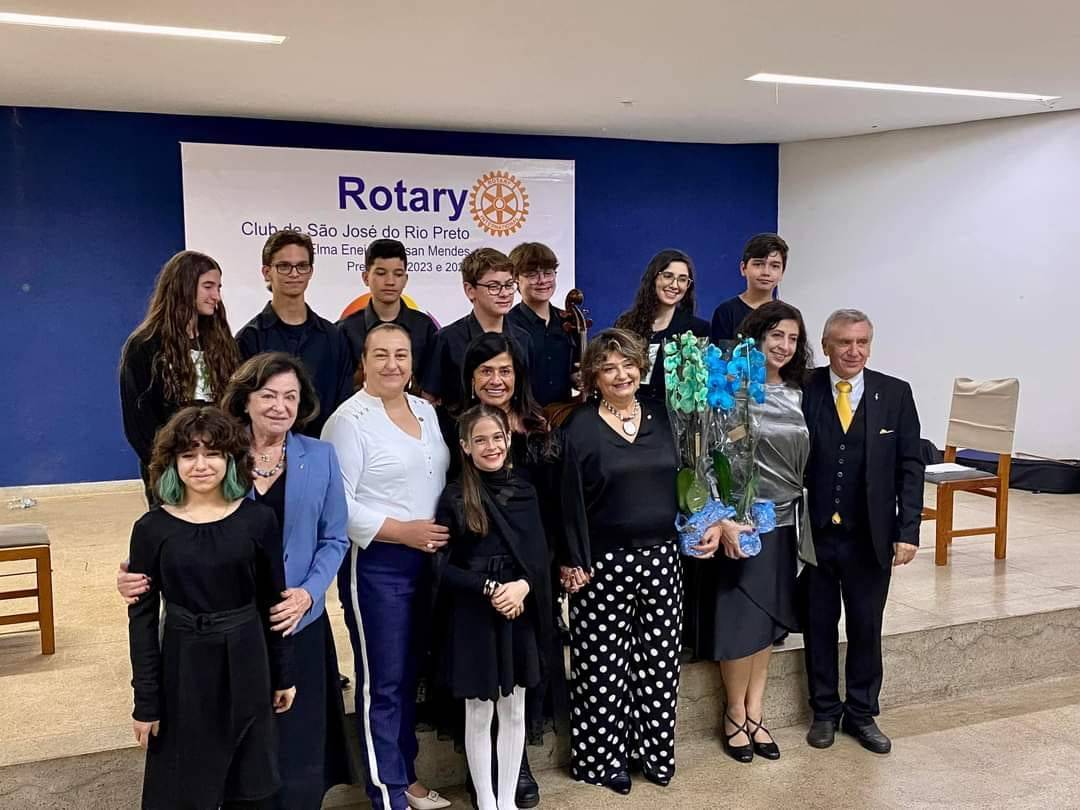 Rotary Club de São José do Rio Preto recebe visita de Maestro Italiano 