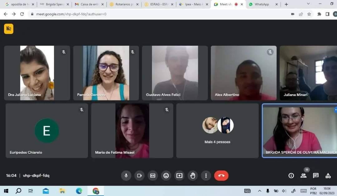 Roda de conversa sobre fazer a diferença e levar esperança as comunidades