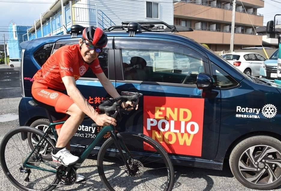 Pedalada na campanha de erradicação da pólio